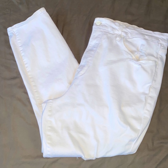 Good American Good Waist Crop Jean, white, size 22, distressed knees - Picture 2 of 10